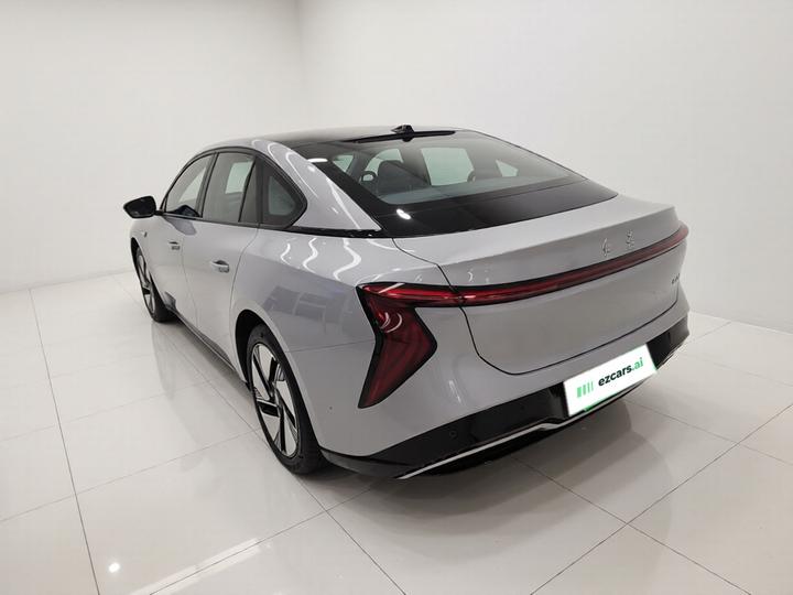 EH7 2025 640 AWD photo 4