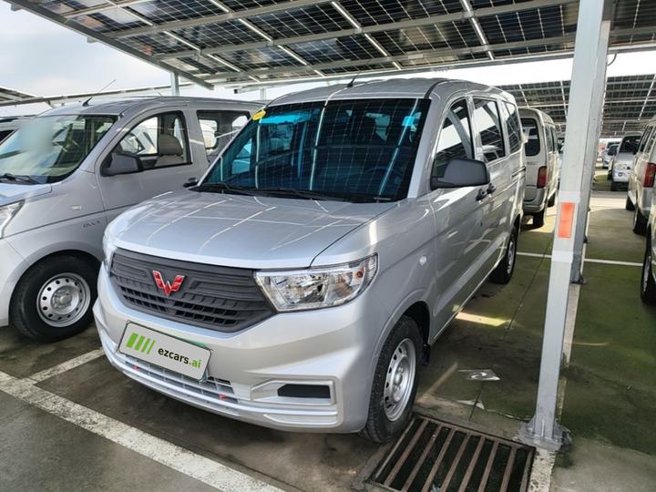Wuling Hongguang V 2022 1.5L LAR