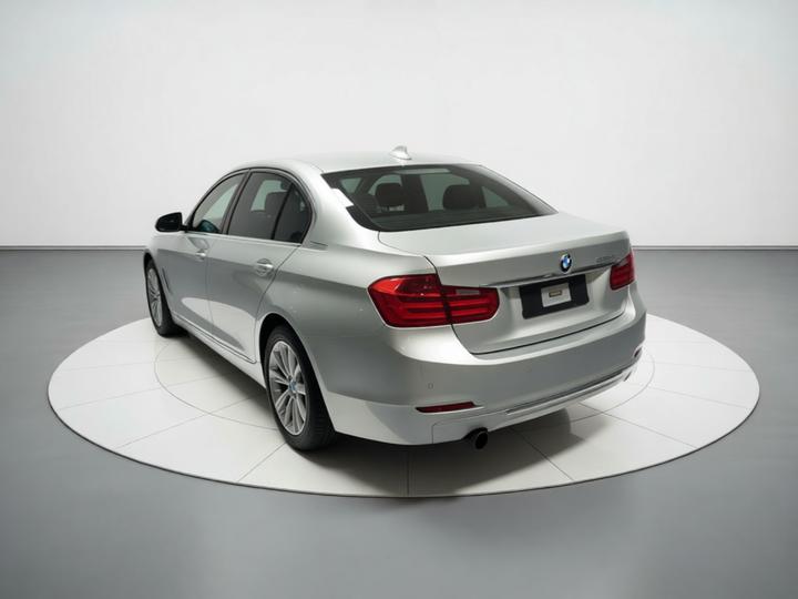 3 Series 2013 320Li Luxury Design Package photo 4