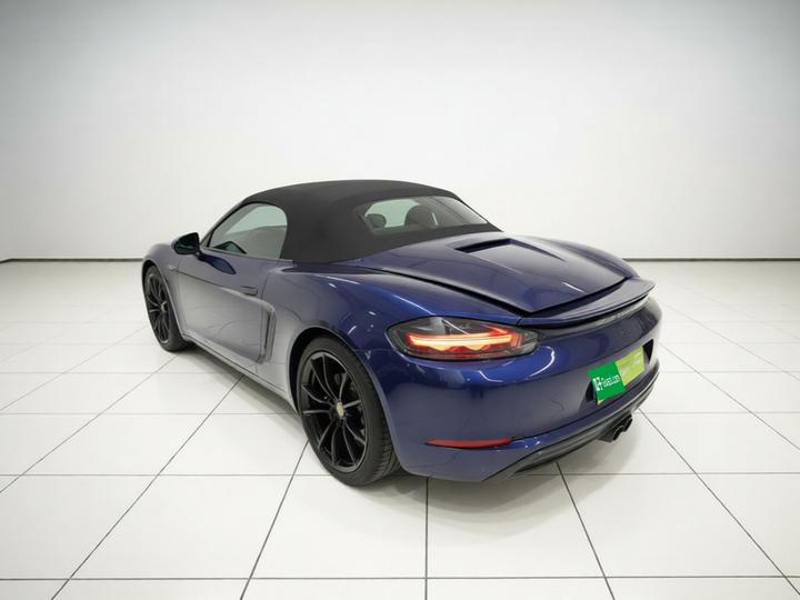 718 2018 Boxster 2.0T photo 4