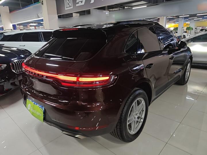 2018 Macan 2.0T photo 4