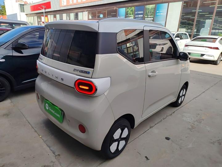 Hongguang MINIEV 2024 3rd Gen 215km Advanced photo 4