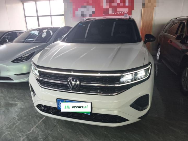 2022 380TSI AWD Flagship 6-Seater photo 2
