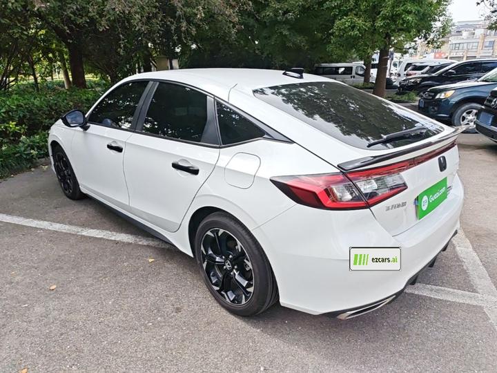 Civic 2023 HATCHBACK 240TURBO CVT photo 4