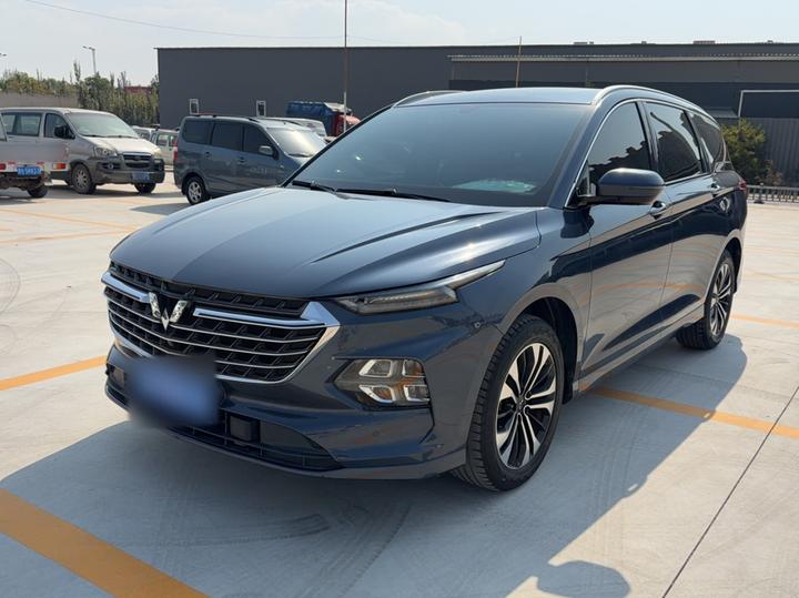 Wuling 2020 1.5T CVT Flagship