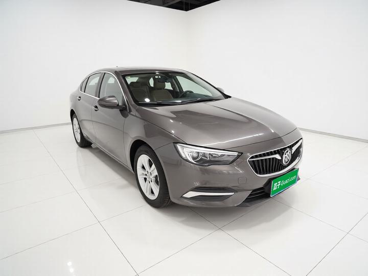 Regal 2019 20T Elite China VI photo 3