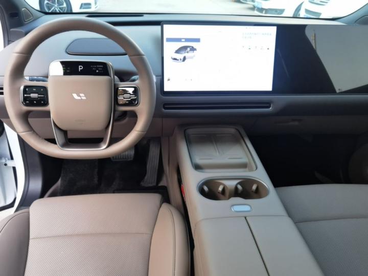 Li Auto i6 2025 RWD Standard photo 5