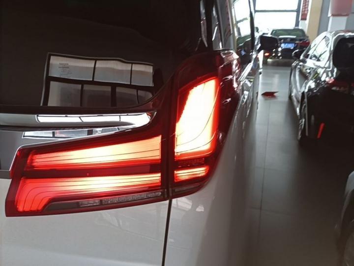 Alphard 2020 Hybrid 2.5L Premium photo 7