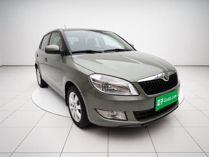 Fabia 2012 1.4L AT photo 3