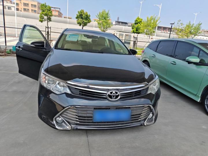 Camry 2015 2.0G Leading photo 2