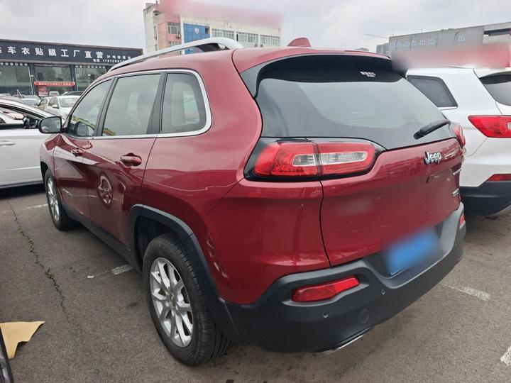 Cherokee 2016 2.4L Leading Smart photo 4