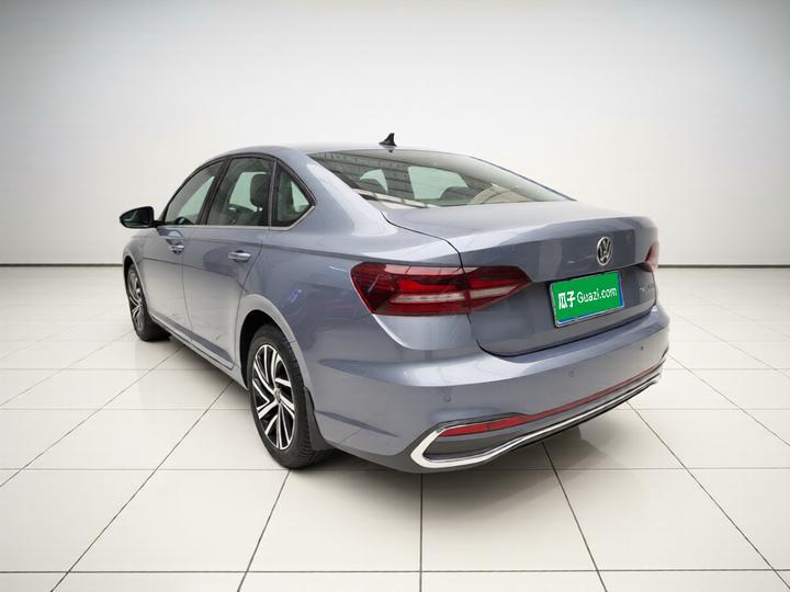 Lavida 2023 1.5L AT photo 4
