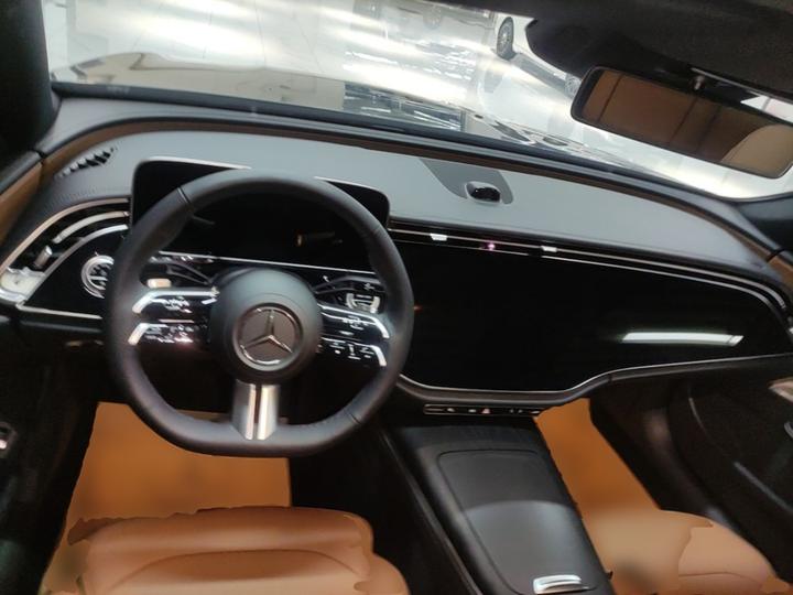 E-Class 2024 E 260 L Sport photo 5