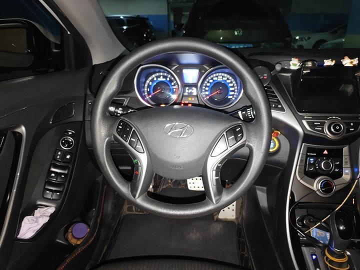 Elantra 2016 1.6L AT Premium photo 3