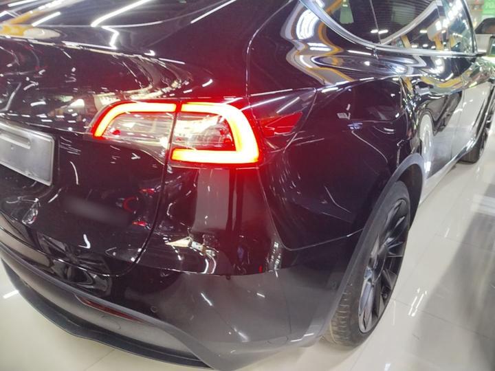 Model Y 2022 Facelift RWD photo 7