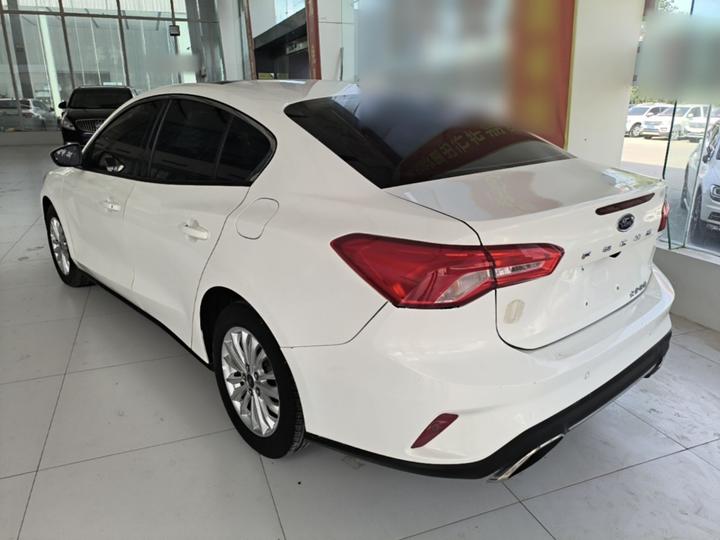 Focus 2021 Sedan EcoBoost 180 AT photo 4