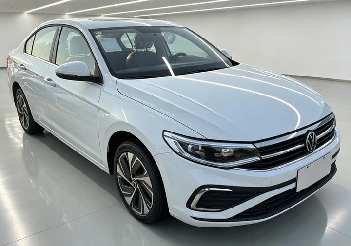 Bora 2026 200TSI DSG photo 3