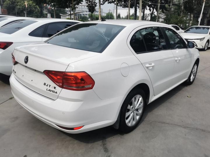 Lavida 2015 1.6L AT Comfort photo 4