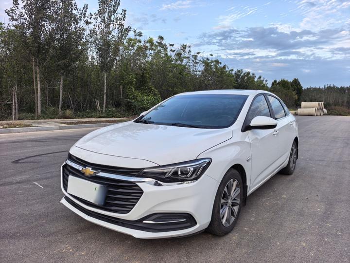 Cruze 2022 320 AT