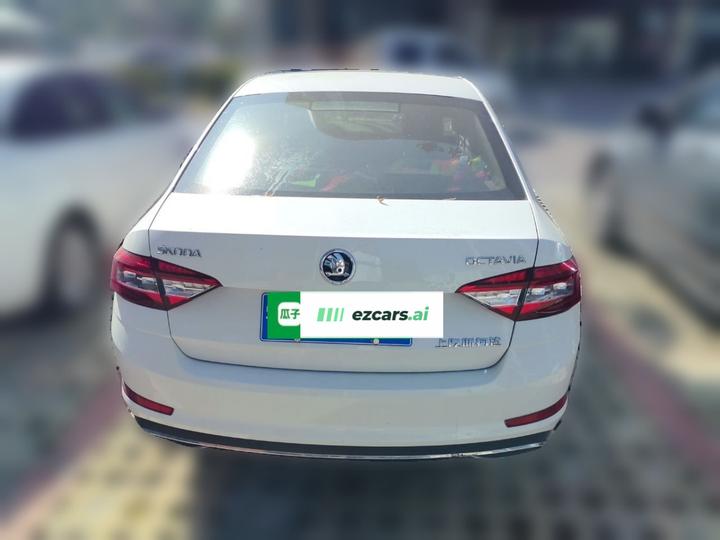 Octavia 2019 1.5L AT Luxury photo 5