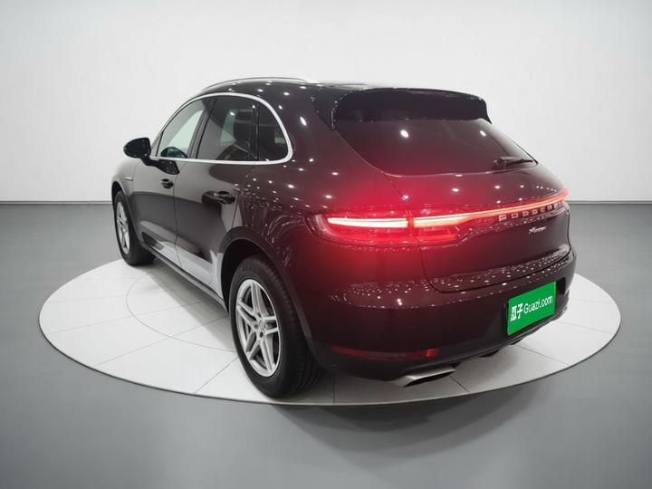 2018 Macan 2.0T photo 4