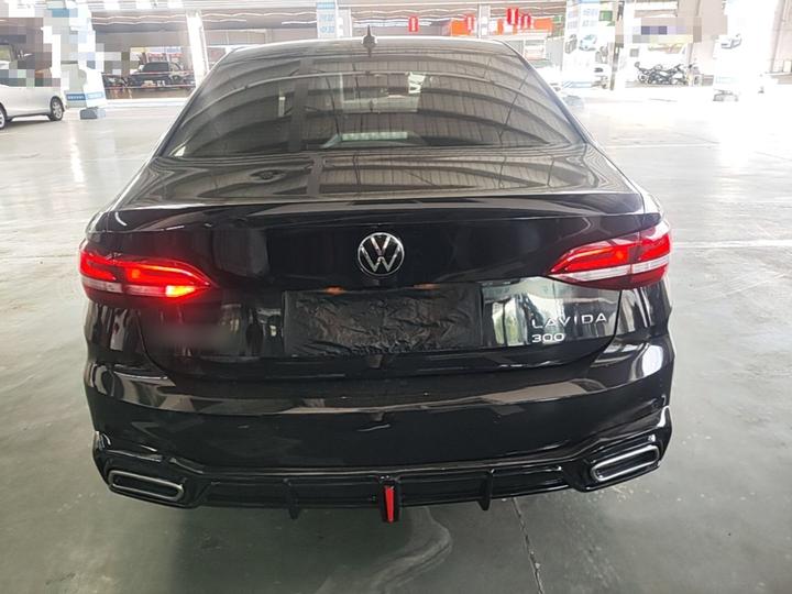 Lavida 2023 1.5L AT photo 5