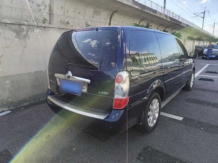GL8 2014 2.4L Classic photo 4