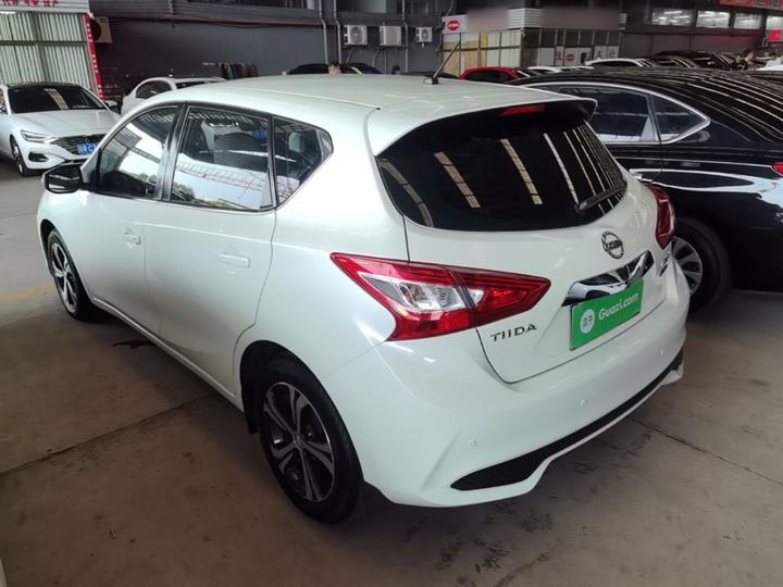 Tiida 2016 1.6L CVT photo 4