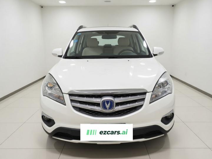 CS35 2015 1.6L AT Luxury China V photo 2