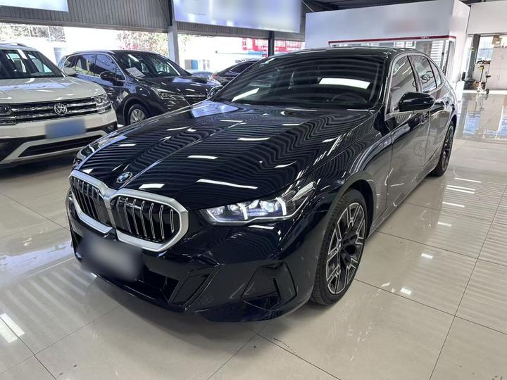 5 Series 2025 530Li Exclusive M Sport Package