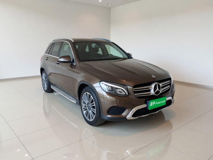 GLC 2017 GLC 200 4MATIC photo 3