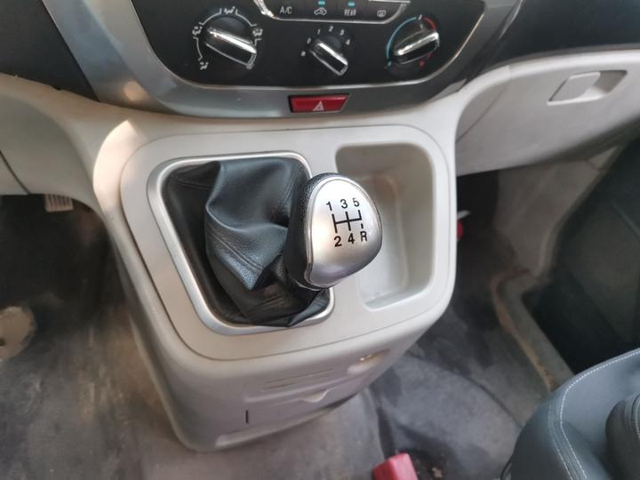 Refine M3 2019 PLUS 1.8L Luxury 9-Seater photo 6