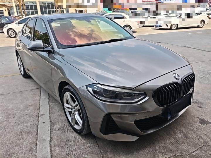 1 Series 2019 118i M Sport Package photo 3