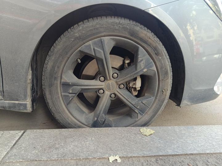 i6 MAX EV 2020 1.5T PHEV photo 8