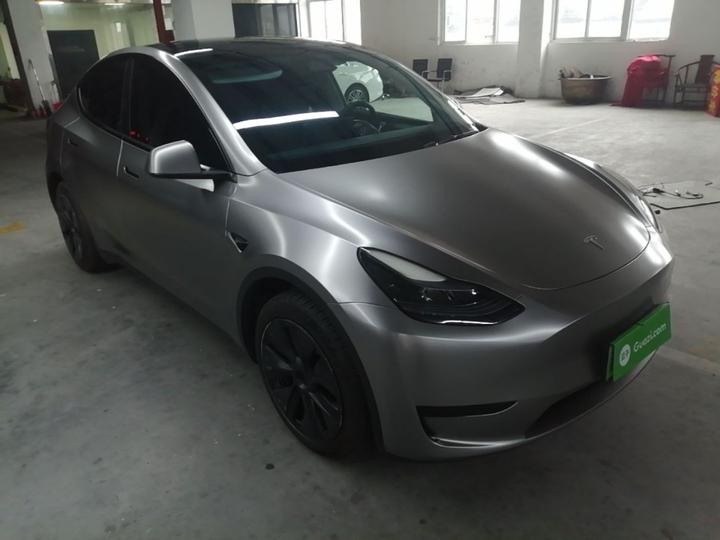 Model Y 2024 RWD photo 3