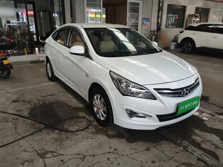 Verna 2014 1.4L MT Smart GLS photo 3