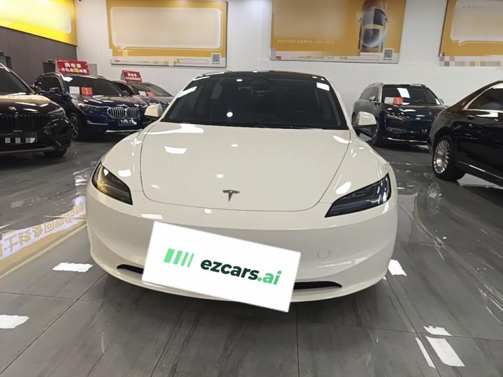 Model 3 2023 RWD photo 2