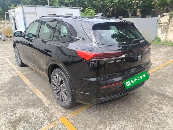 E5 2023 Standard Range photo 4