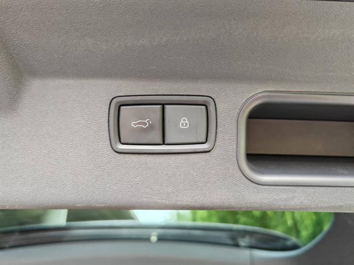 Li Auto ONE 2021 EREV 6-Seater photo 8