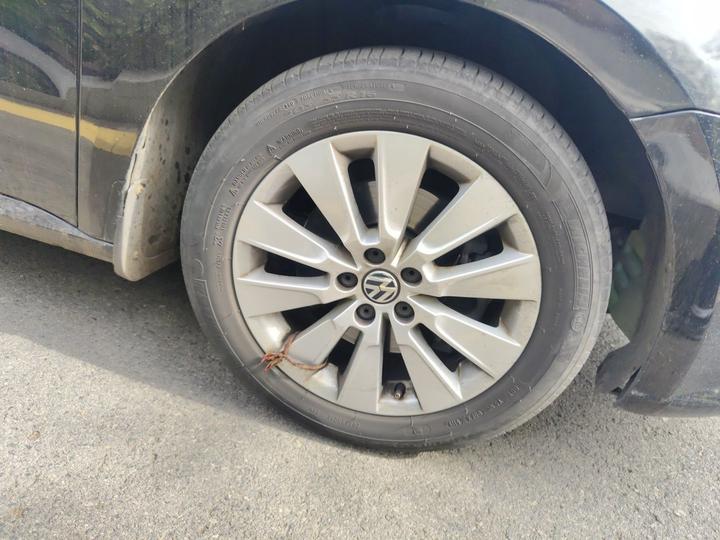 Lavida 2015 230TSI MT Comfort photo 8