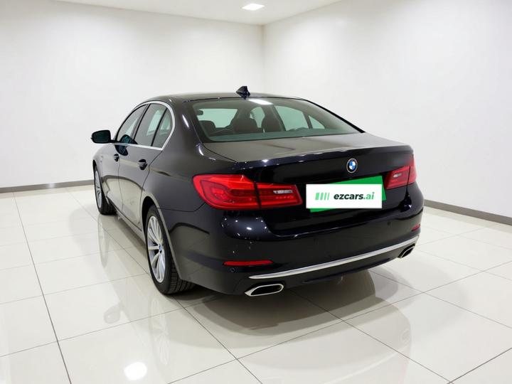5 Series EV 2020 Upgraded 530Le Luxury photo 4