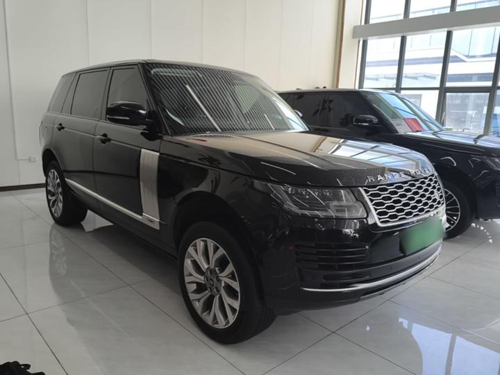 Range Rover 2021 3.0 L6 Extended Classic photo 3