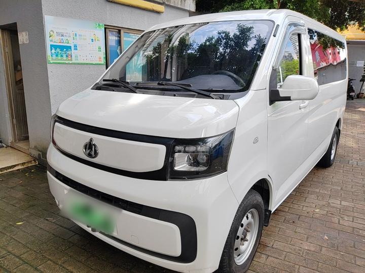 Changan EM60 2025 Comfort 6-Seater 300km