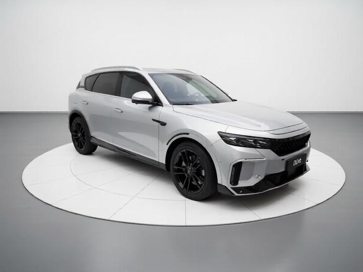 Voyah FREE 2024 Extended Range ADAS photo 3