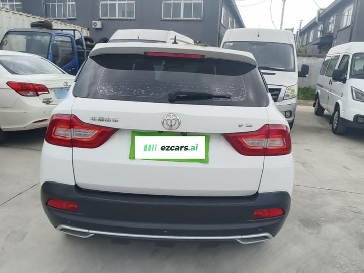 Zhonghua V3 2017 1.5L AT Smart photo 3