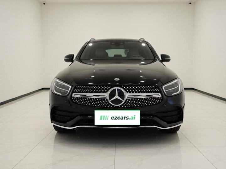 GLC 2022 Facelift GLC 300 L 4MATIC Dynamic Edition photo 2