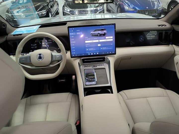 N8L 2025 Flagship photo 5