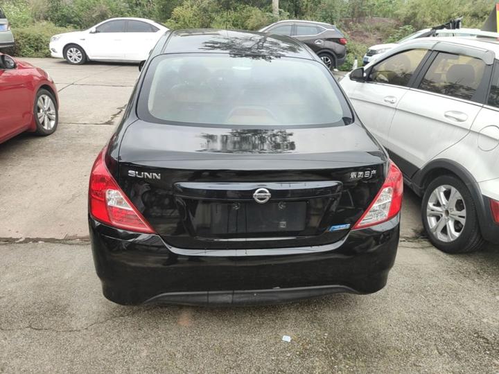 2014 1.5XE MT Comfort photo 5
