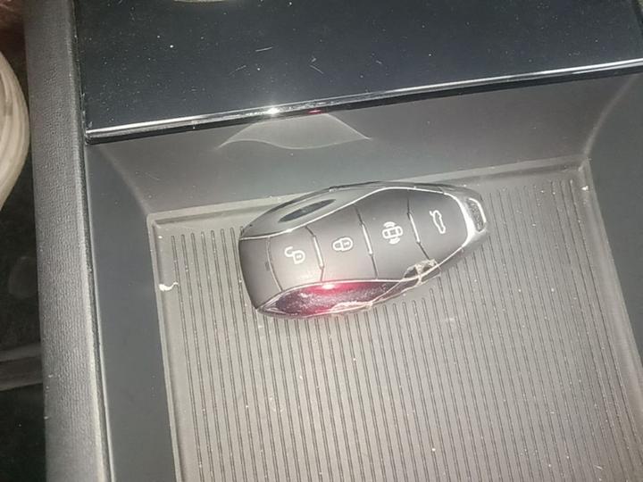 EH7 2025 640 AWD photo 8