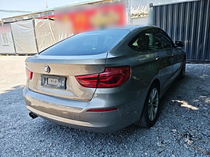 3 SeriesGT 2017 320i Fashion photo 4